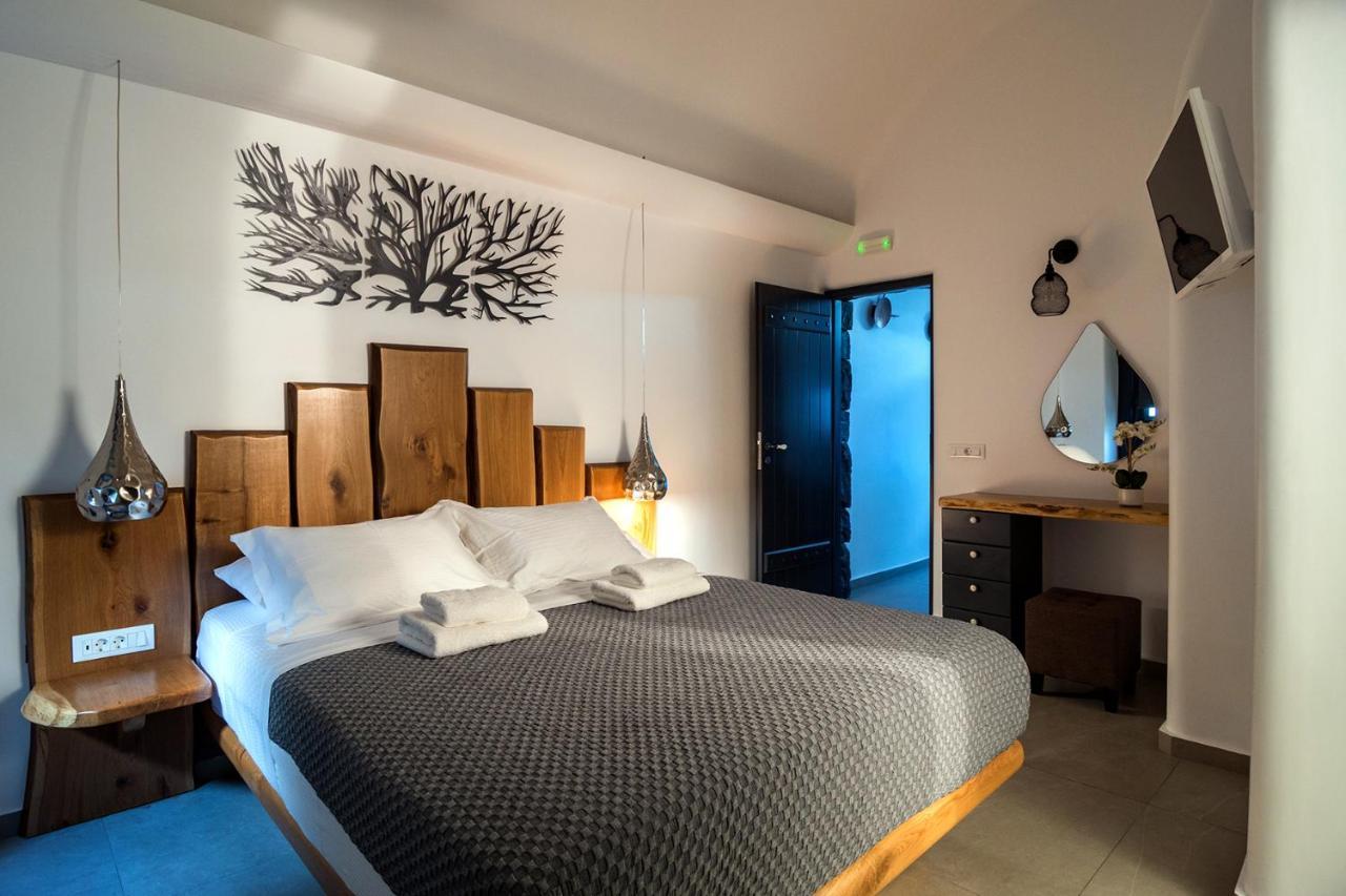 Secret Spot Luxury Villa Fira (Santorini) Exterior foto